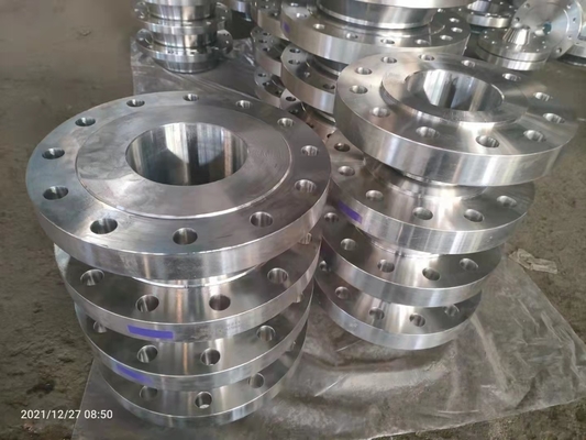 La laca clara forjó el resbalón de acero del acero de carbono del reborde 15mm-1220m m en el reborde