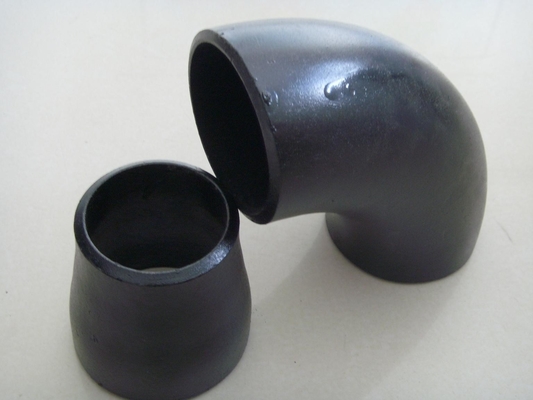 8" 1.5d 90 negro de Wpb del codo del acero A234 del grado que pinta la instalación de tuberías soldada con autógena