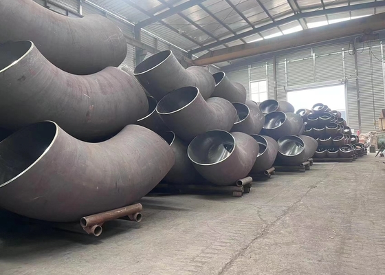 Acero de carbono de las instalaciones de tuberías de la soldadura a tope de API5l codo DN600-DN1800 de 90 grados