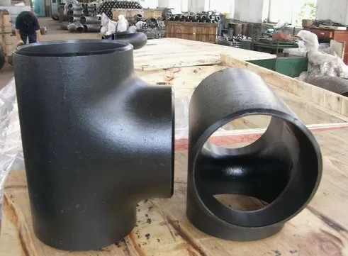 La camiseta igual 3&quot; 5&quot; 10&quot; del acero de carbono del ANSI B16.9 ASTM A234WPB galvanizó la reducción de la camiseta