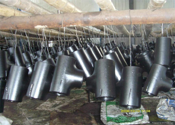Las colocaciones auténticas del tubo sin soldadura del estruendo GB JIS juntan con te A234 WP12 inconsútil