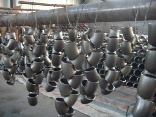 ASME A234 4 pulgadas 45 SGS de la BV del codo del grado que echan la soldadura para el equipo hidráulico