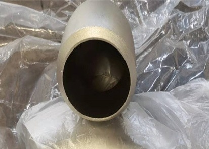 El codo de acero inoxidable SS inconsútiles del radio corto instala tubos GOST de 4 pulgadas